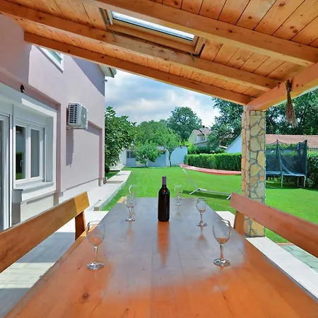 Holiday home With Pool In Valbandon-istrien 44302