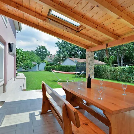 With Pool In Valbandon-istrien 44302 Holiday home *